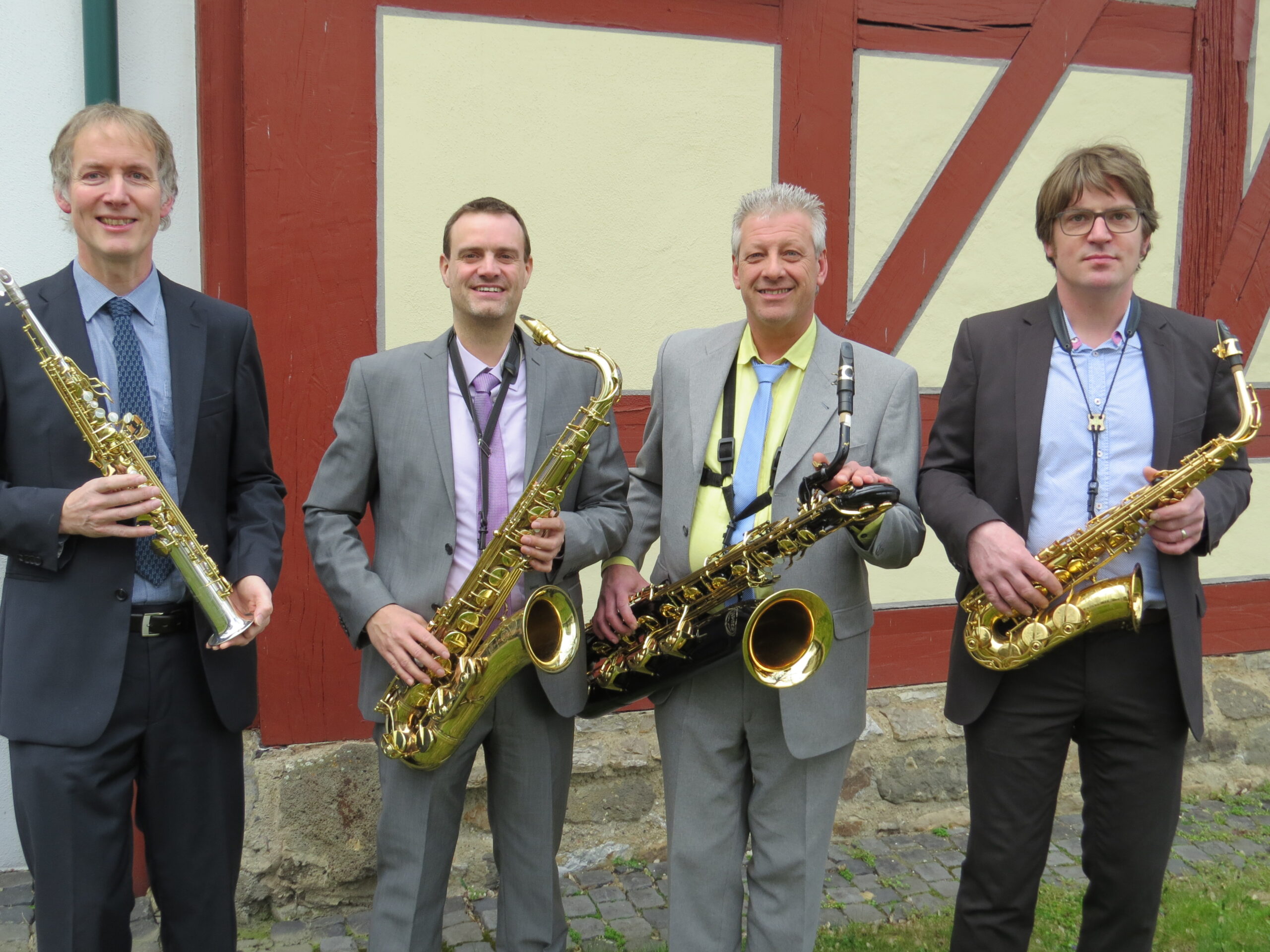 SAXISM - das Saxophonquartett