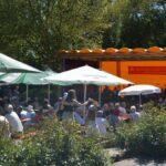 Schlossparkkonzert mit der Dance Entertainment Group "BOOGIE BITERS"